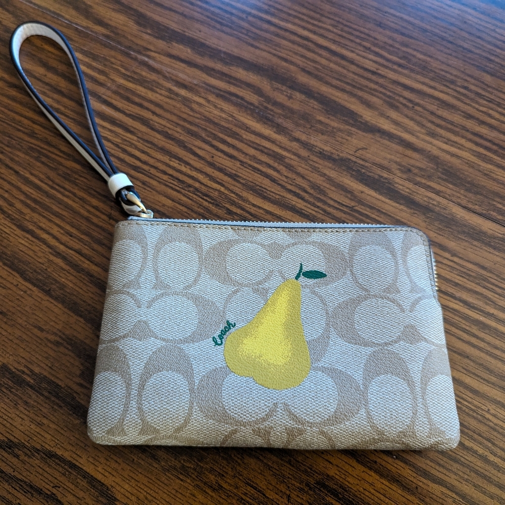 Coach Small Wristlet Signature Print w/Lemon, Rare, Never Used